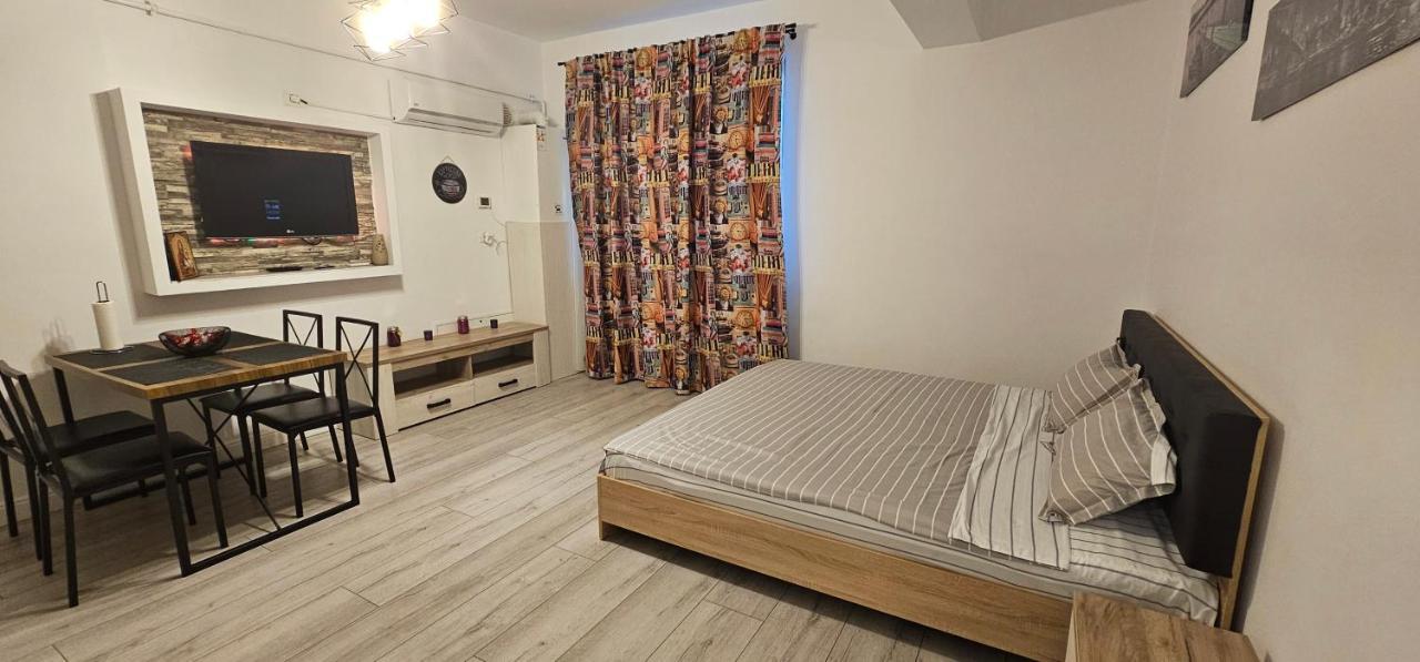 Appartamento Calin Luma Studio Năvodari Esterno foto